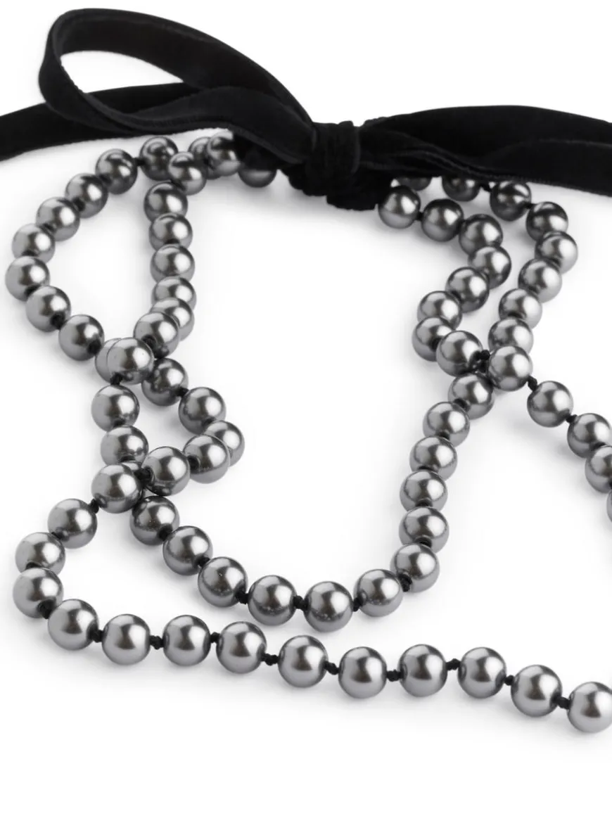 Glass Bead Velvet Necklace