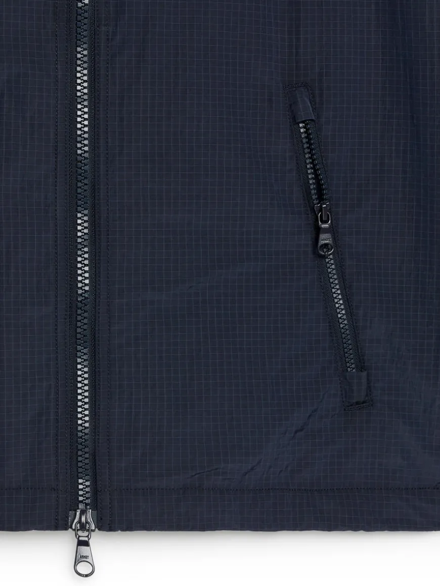 Lightweight Windbreaker