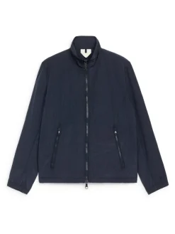 Lightweight Windbreaker