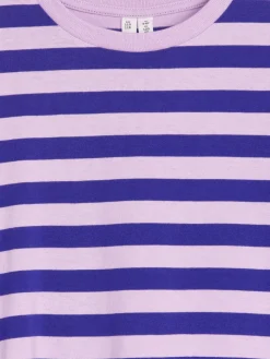 Long-Sleeved T-Shirt