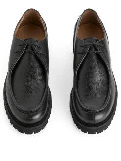 Moc-Toe Leather Shoes