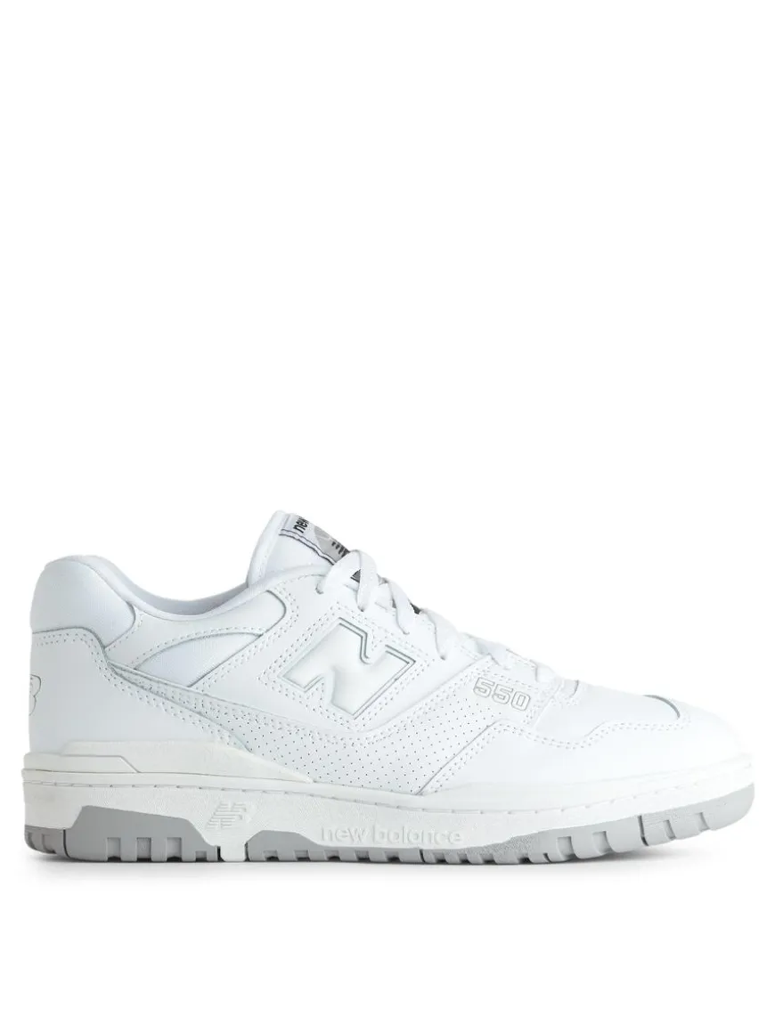 New Balance 550 Trainers