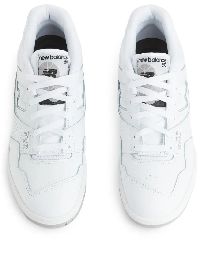 New Balance 550 Trainers