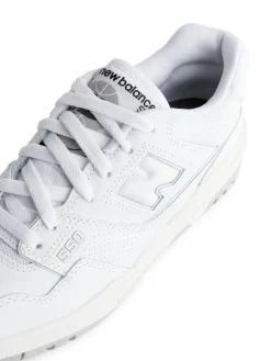 New Balance 550 Trainers