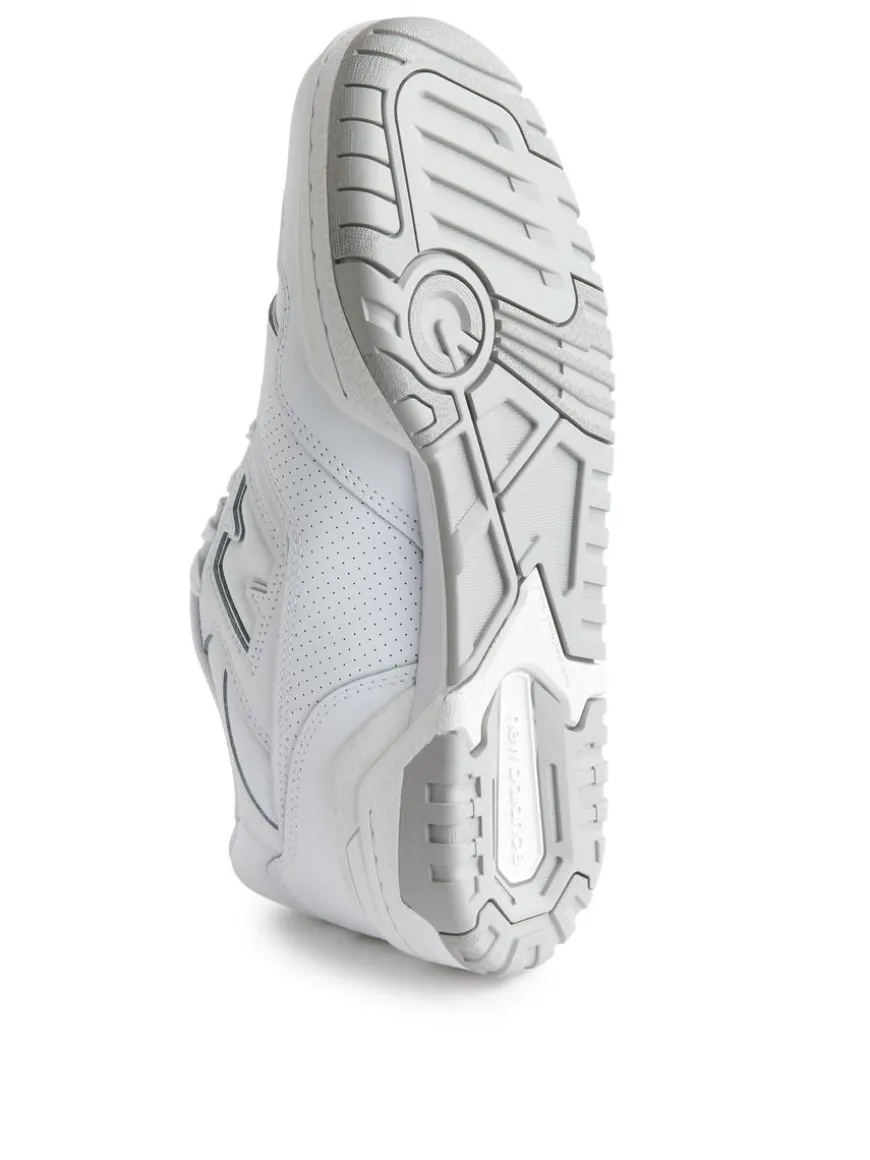 New Balance 550 Trainers