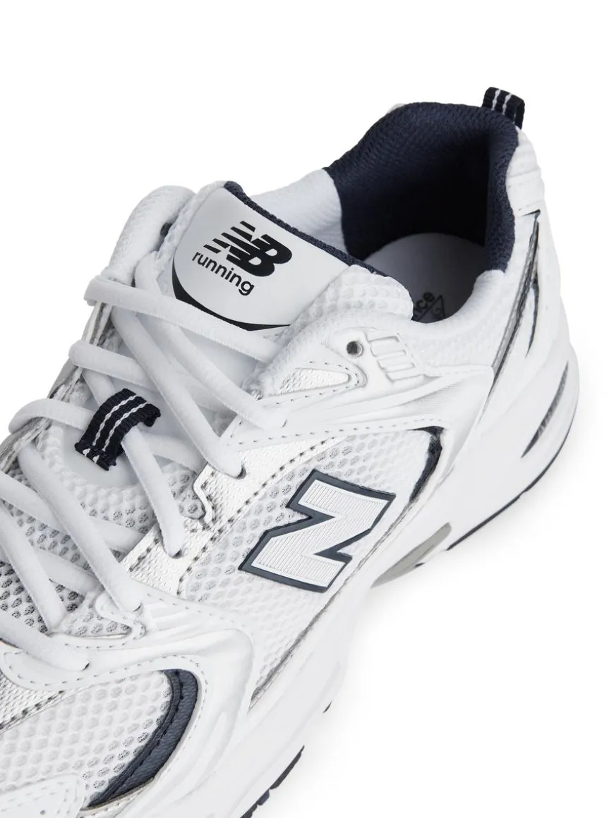 New Balance 530 Trainers