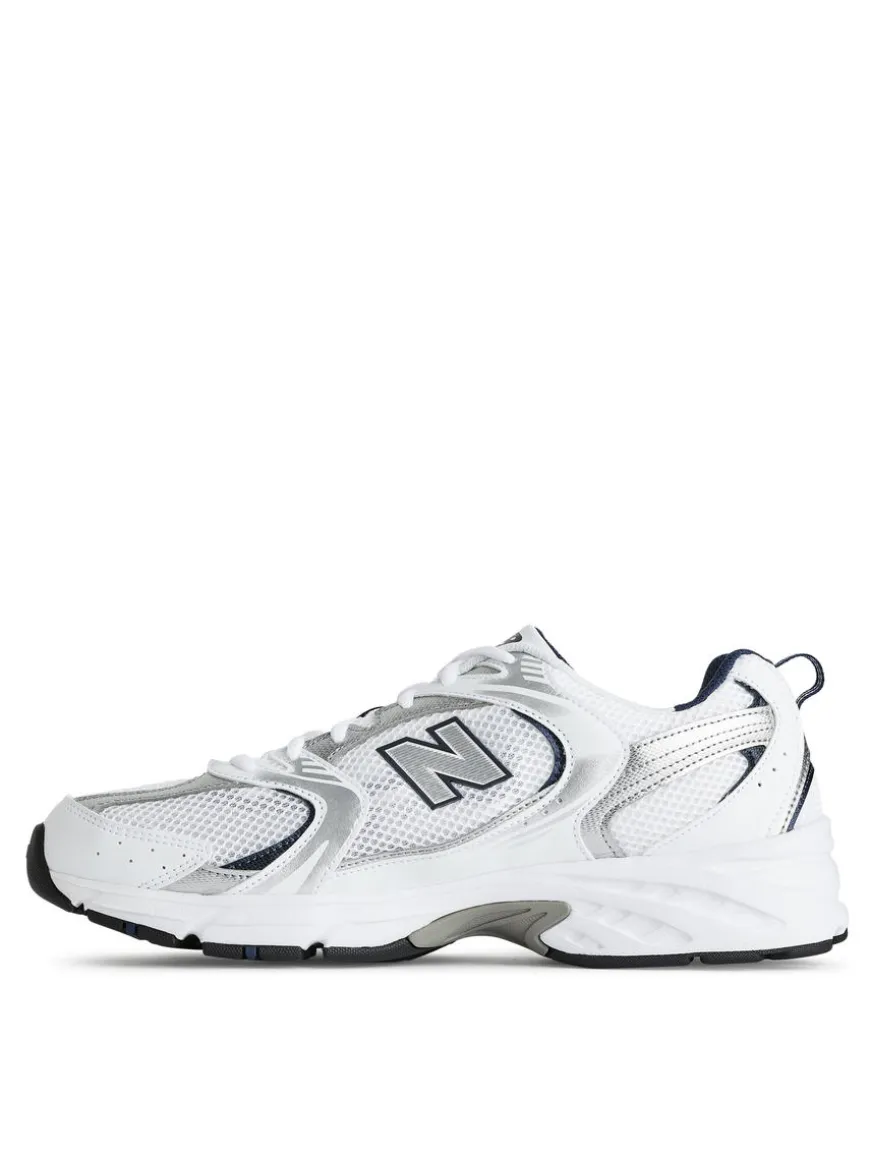 New Balance 530 Trainers