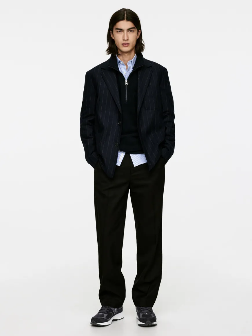 New Balance 2002R Trainers