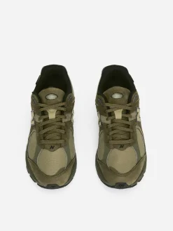 New Balance 2002R Trainers