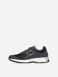 New Balance 2002R Trainers