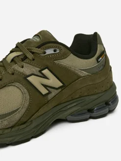 New Balance 2002R Trainers