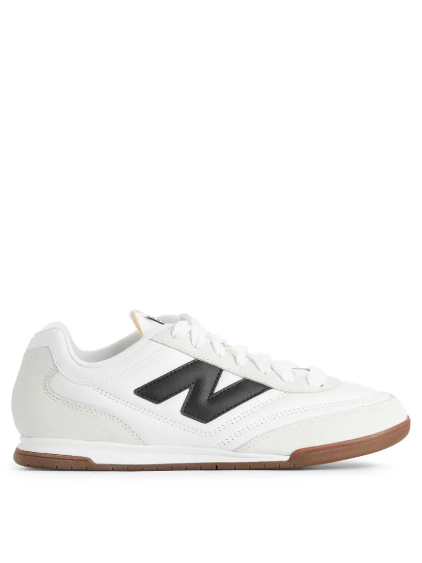 New Balance RC42 Trainers