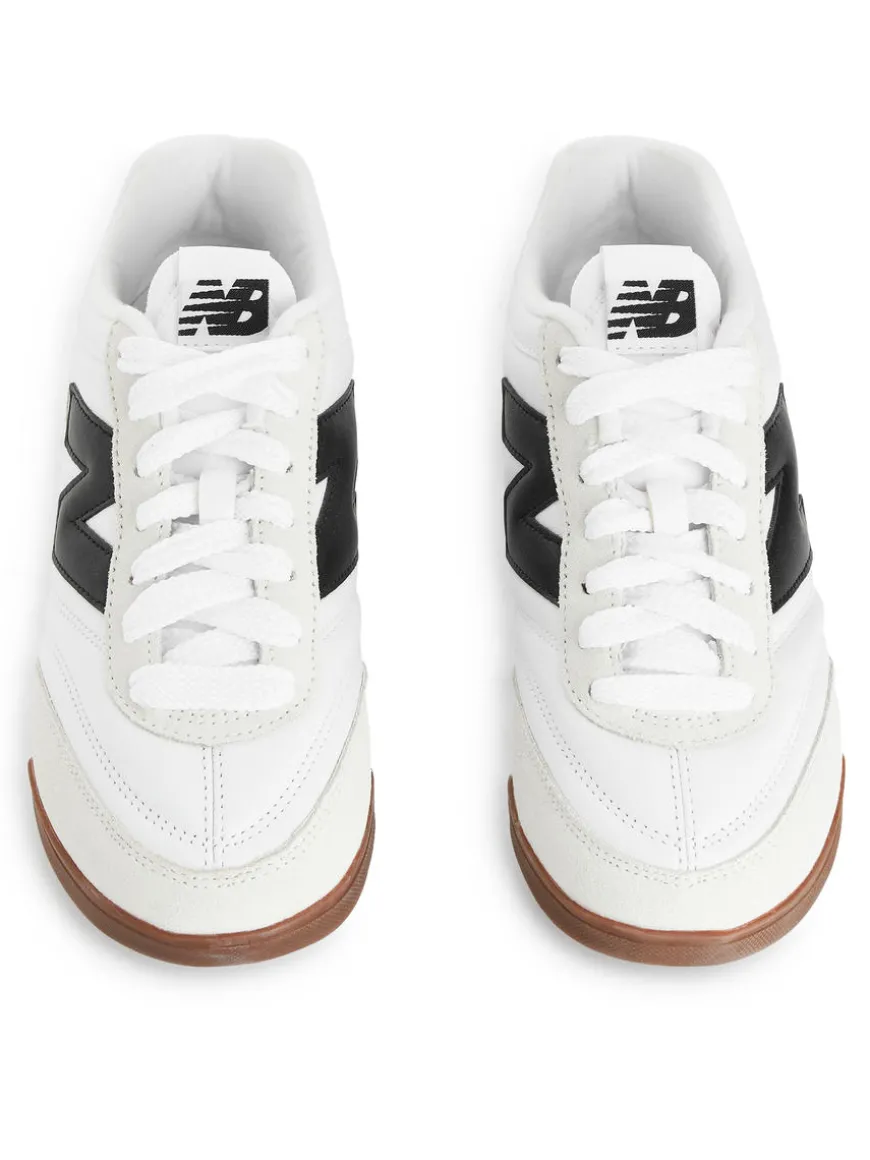 New Balance RC42 Trainers