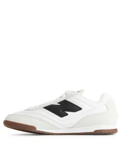 New Balance RC42 Trainers