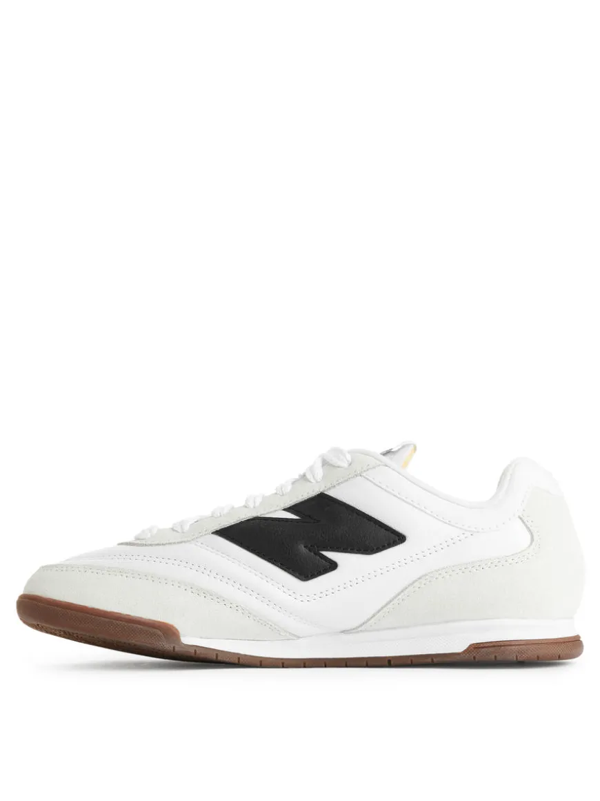 New Balance RC42 Trainers