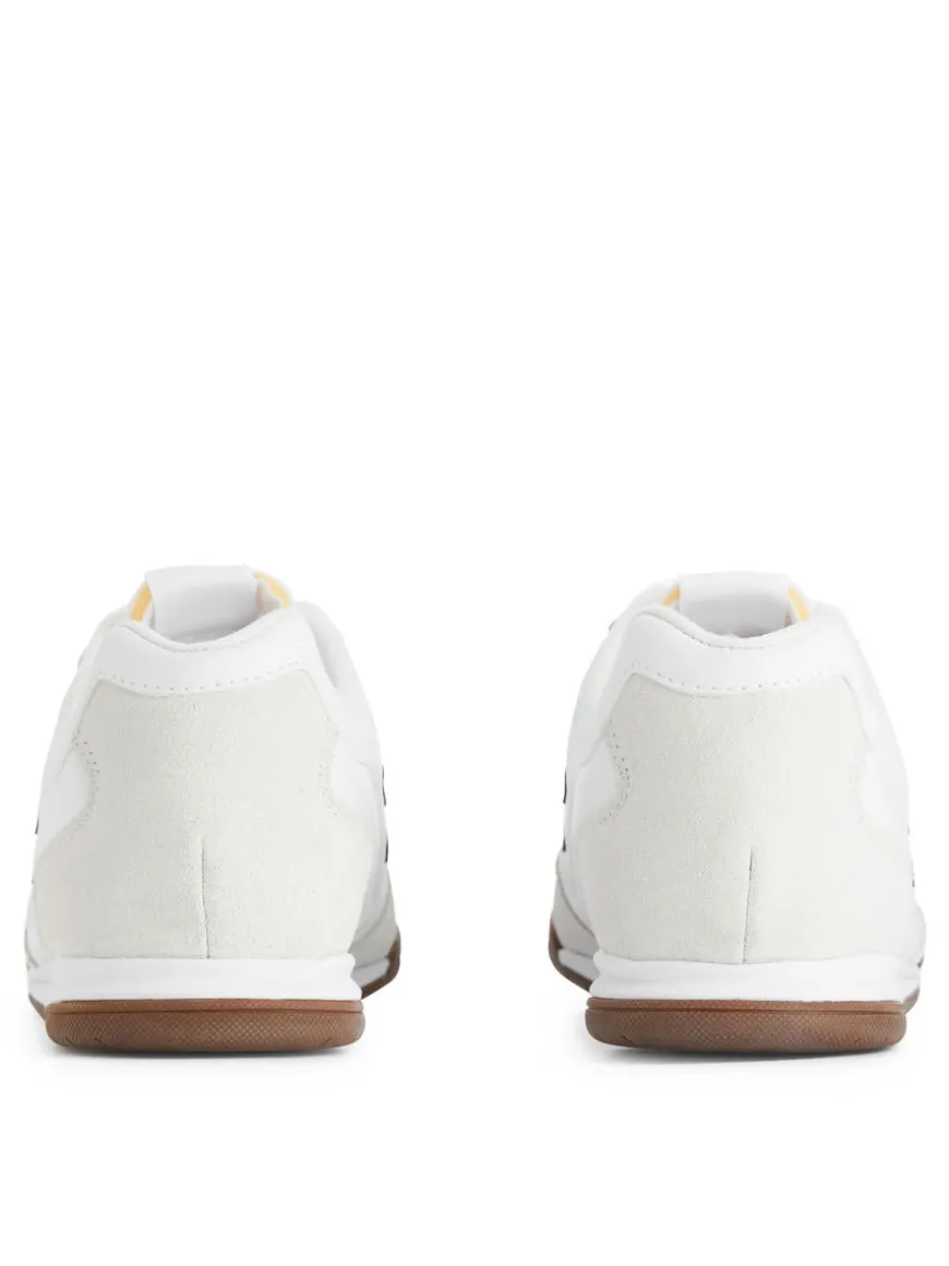 New Balance RC42 Trainers