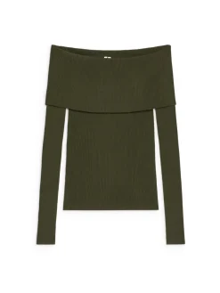 Off-Shoulder Rib Top