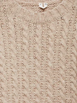 Relaxed Cable-Knit Jumper