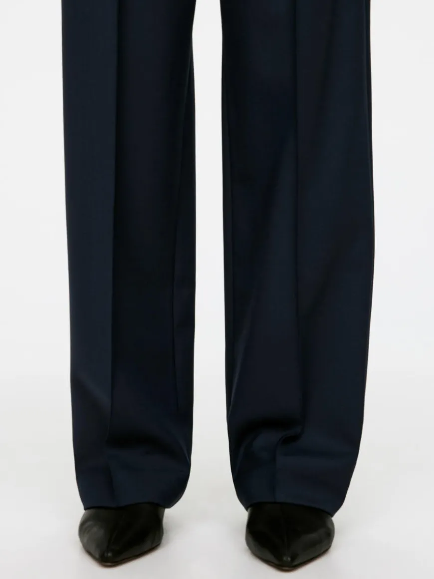 Relaxed Trousers