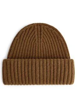 Ribbed Beanie