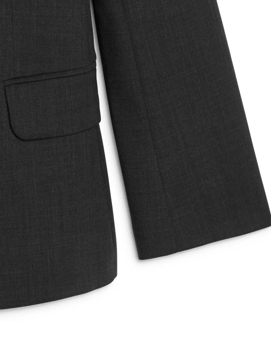 Slim Single-Breasted Blazer