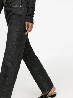 SNOW Slim Straight Jeans
