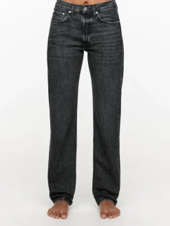 SNOW Slim Straight Jeans