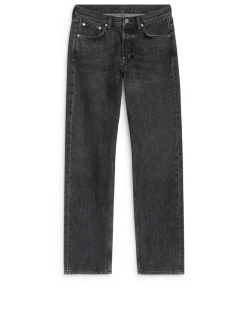 SNOW Slim Straight Jeans