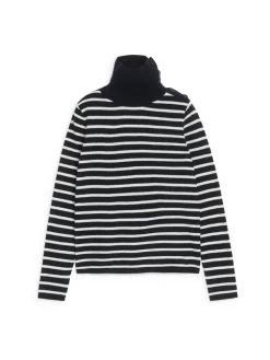 Soft Merino Wool Roll-Neck