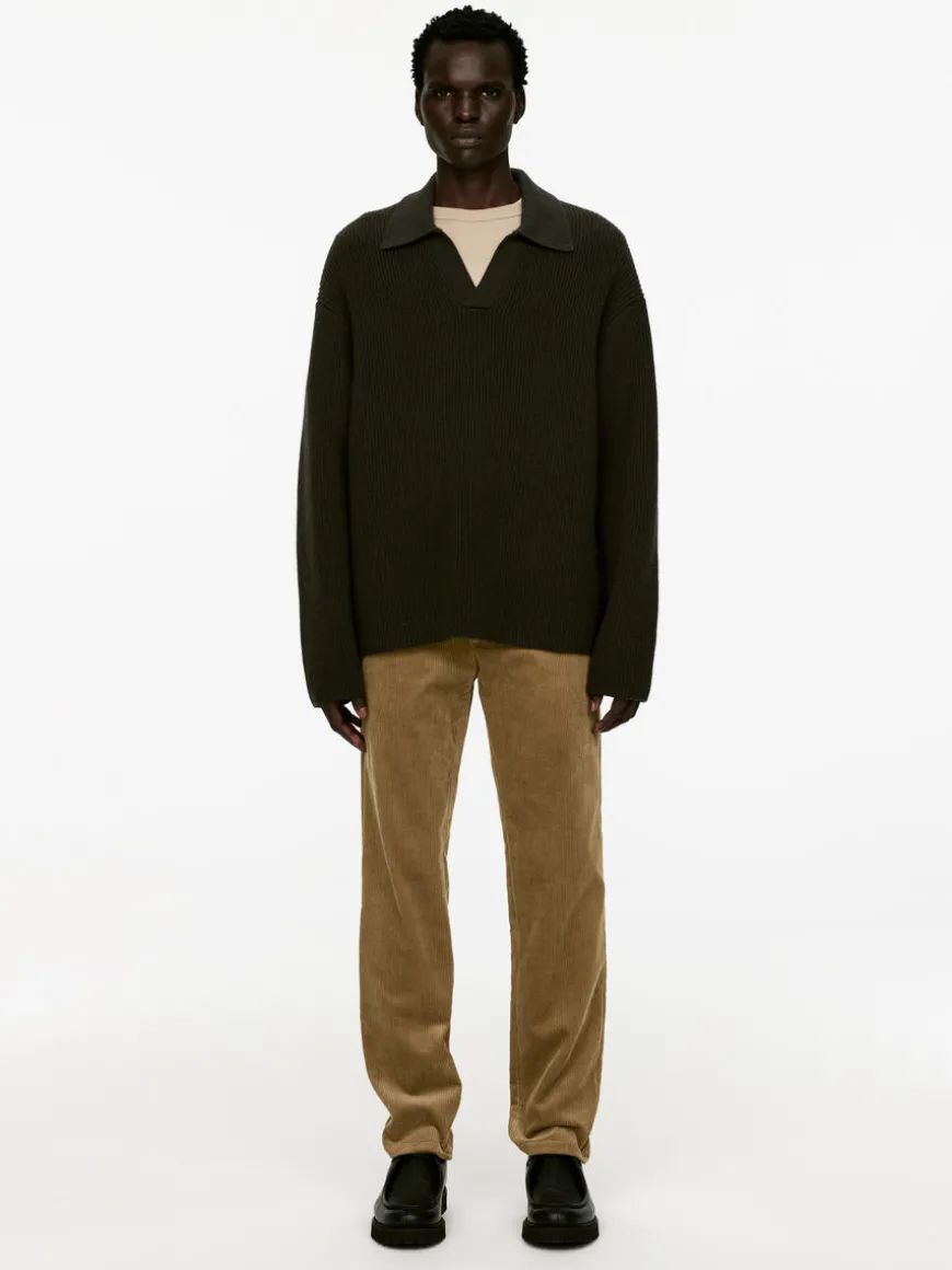 Straigh-Fit Corduroy Chinos