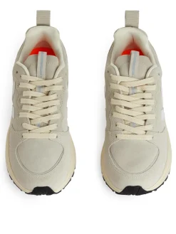 Veja Venturi Suede Trainers